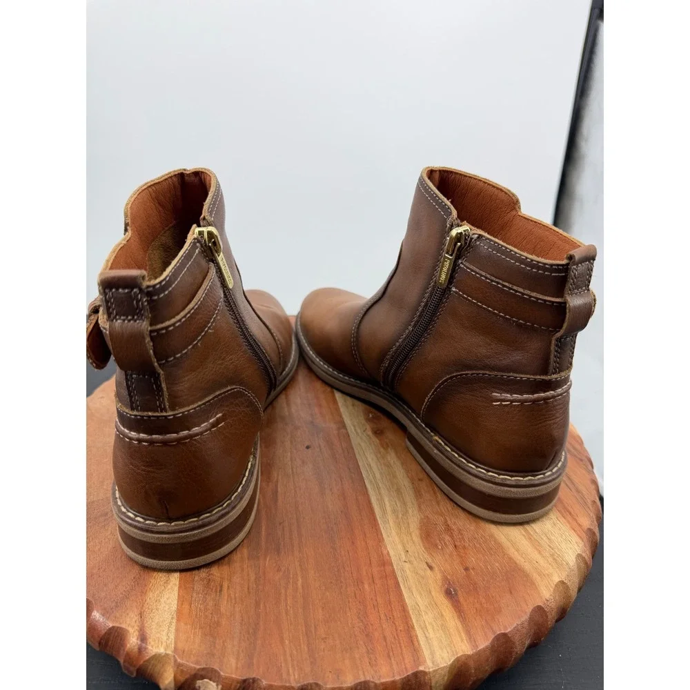 Pikolinos Aldaya Ankle Boots 40 9.5-10 Tan Leather Buckle Zip Lug Sole Booties